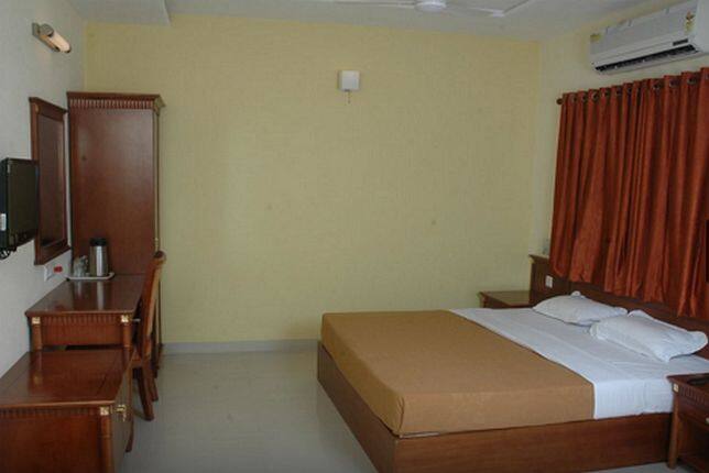 Hotel Ghanshayam, Junagadh 1